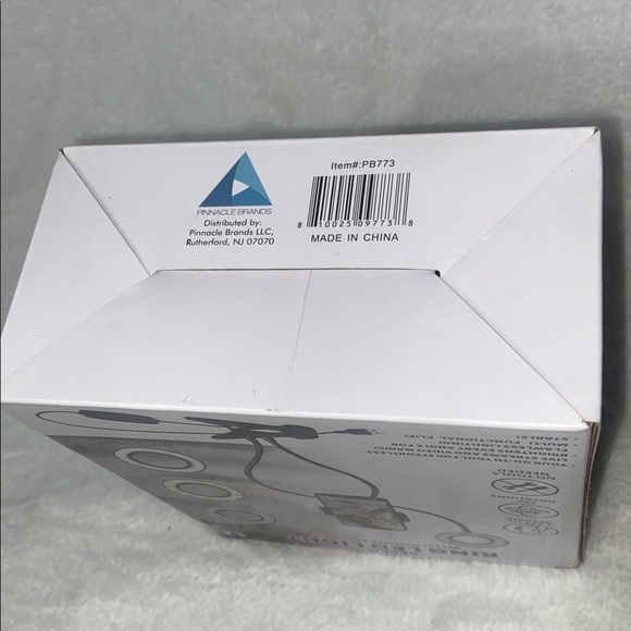 Black Flexible Phone Holder with Ring Light - Picture 8 of 8